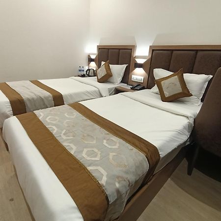 Hotel Beverly Palace Santacruz - Near Bkc - Mumbai Airport T1 מראה חיצוני תמונה