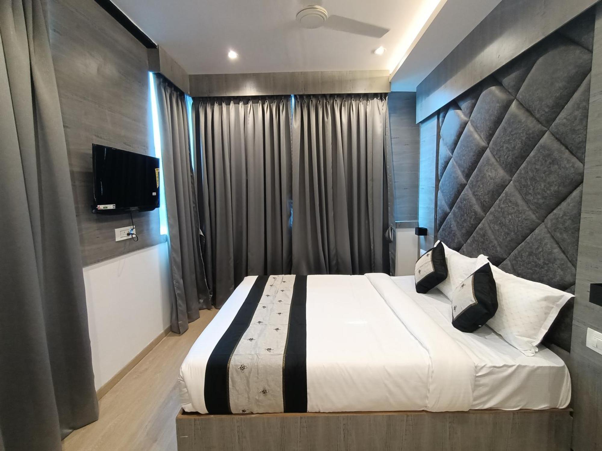 Hotel Beverly Palace Santacruz - Near Bkc - Mumbai Airport T1 מראה חיצוני תמונה