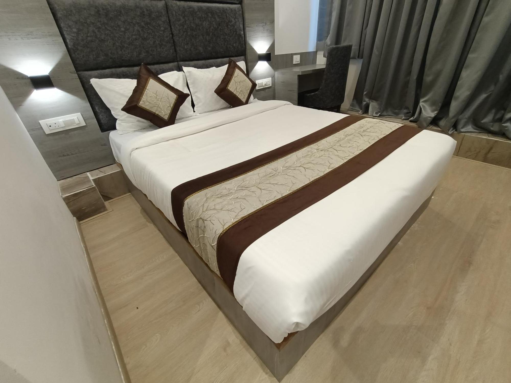 Hotel Beverly Palace Santacruz - Near Bkc - Mumbai Airport T1 מראה חיצוני תמונה