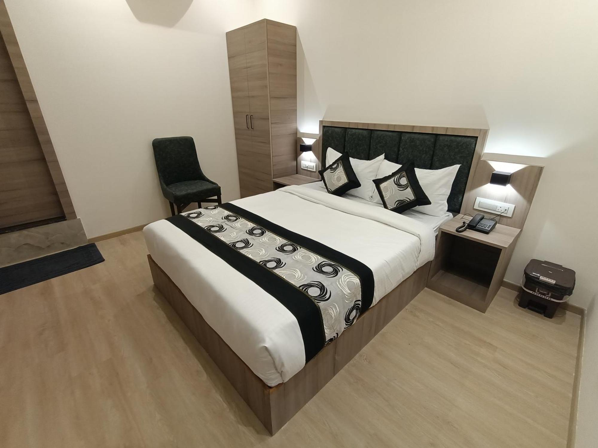 Hotel Beverly Palace Santacruz - Near Bkc - Mumbai Airport T1 מראה חיצוני תמונה