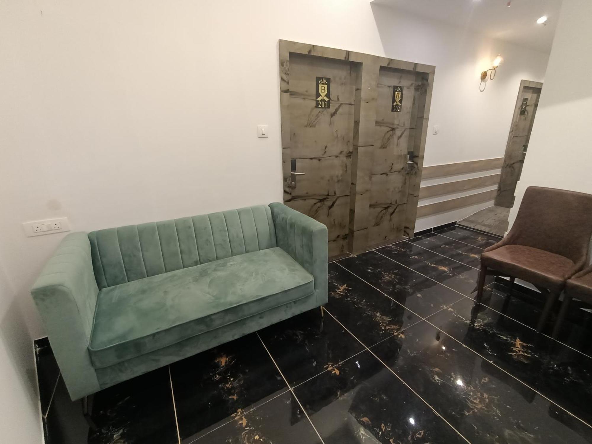 Hotel Beverly Palace Santacruz - Near Bkc - Mumbai Airport T1 מראה חיצוני תמונה