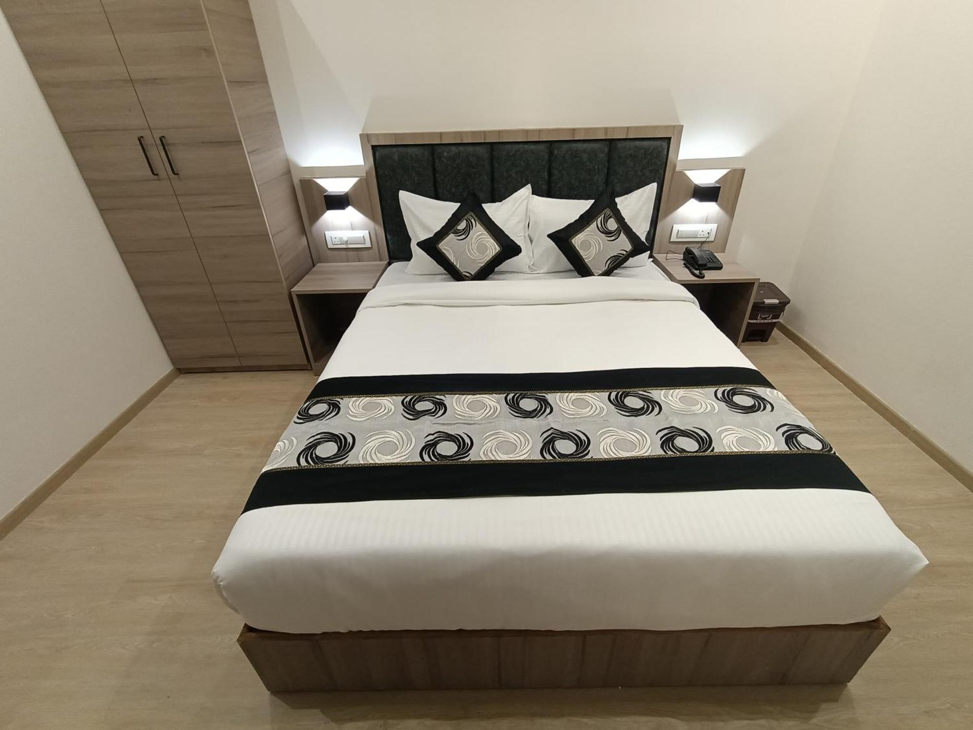 Hotel Beverly Palace Santacruz - Near Bkc - Mumbai Airport T1 מראה חיצוני תמונה