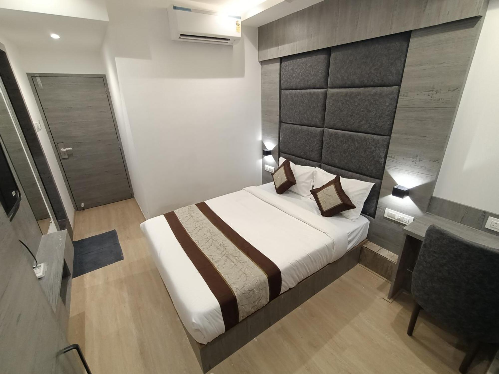 Hotel Beverly Palace Santacruz - Near Bkc - Mumbai Airport T1 מראה חיצוני תמונה