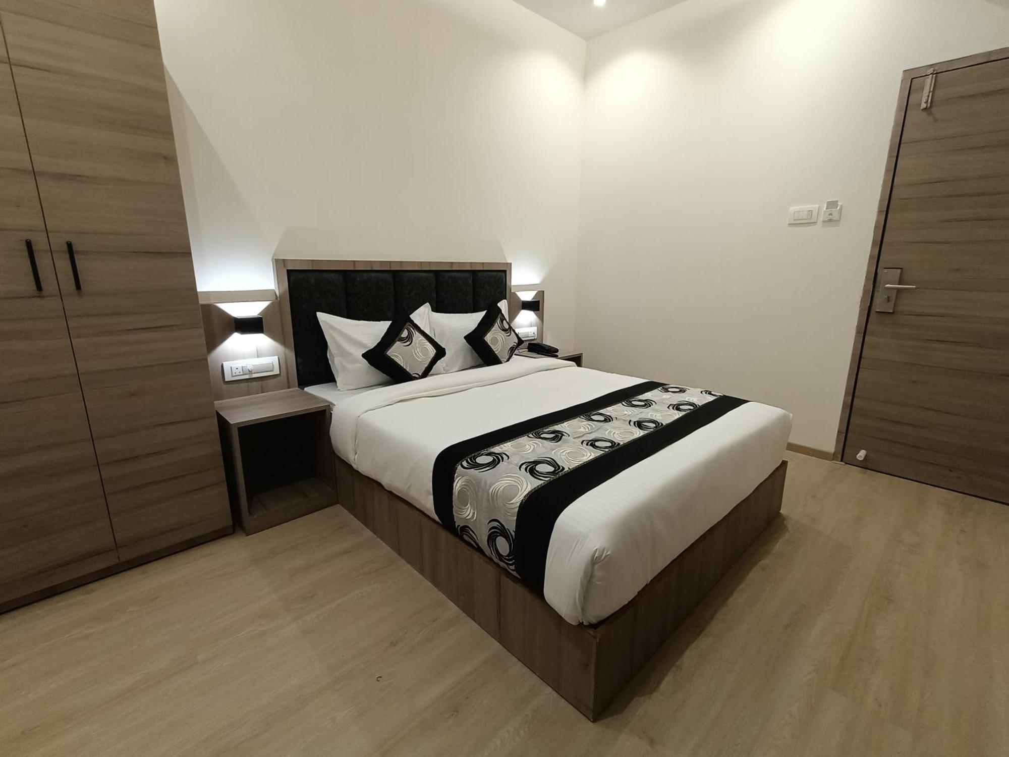 Hotel Beverly Palace Santacruz - Near Bkc - Mumbai Airport T1 מראה חיצוני תמונה