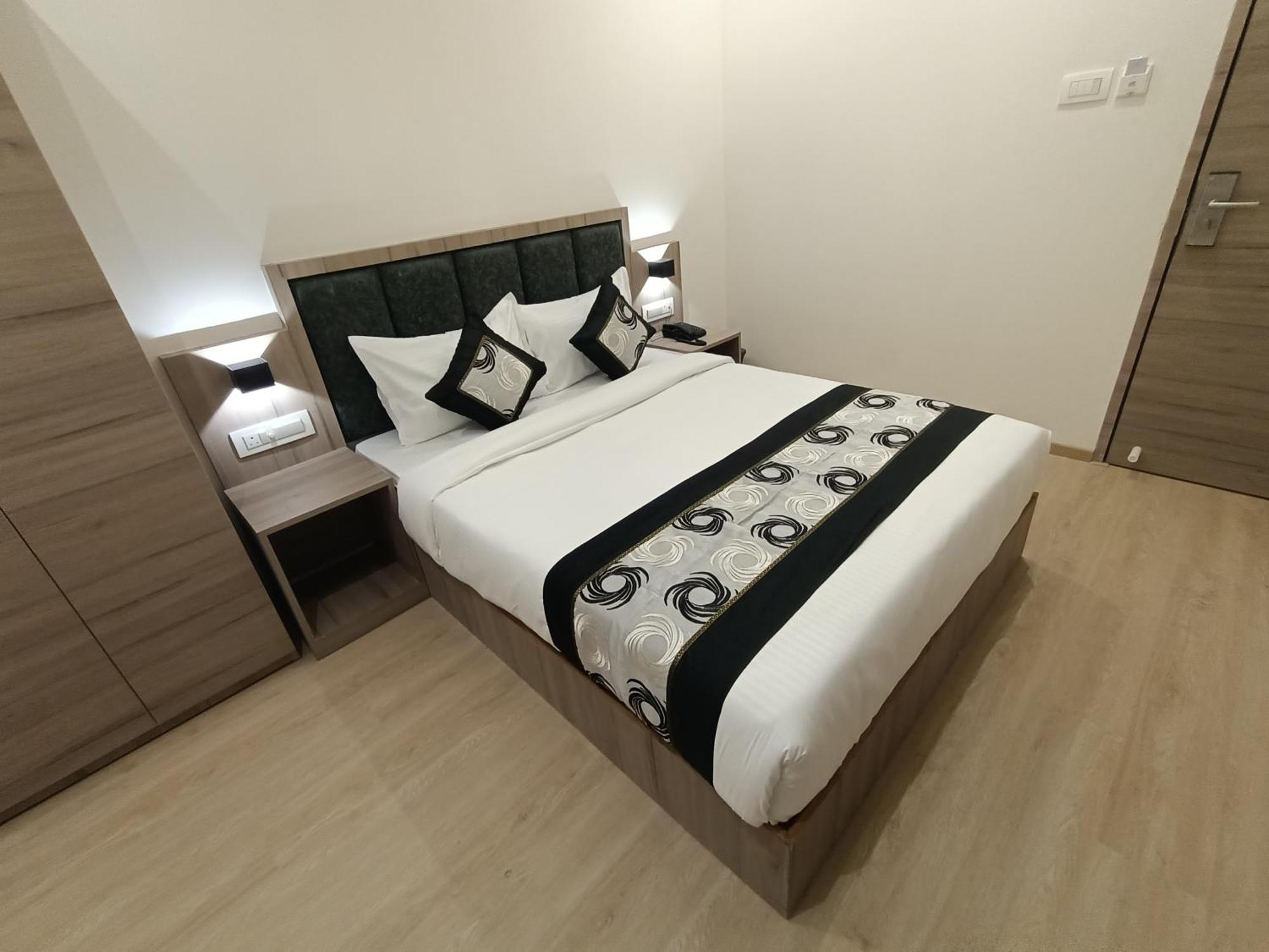 Hotel Beverly Palace Santacruz - Near Bkc - Mumbai Airport T1 מראה חיצוני תמונה