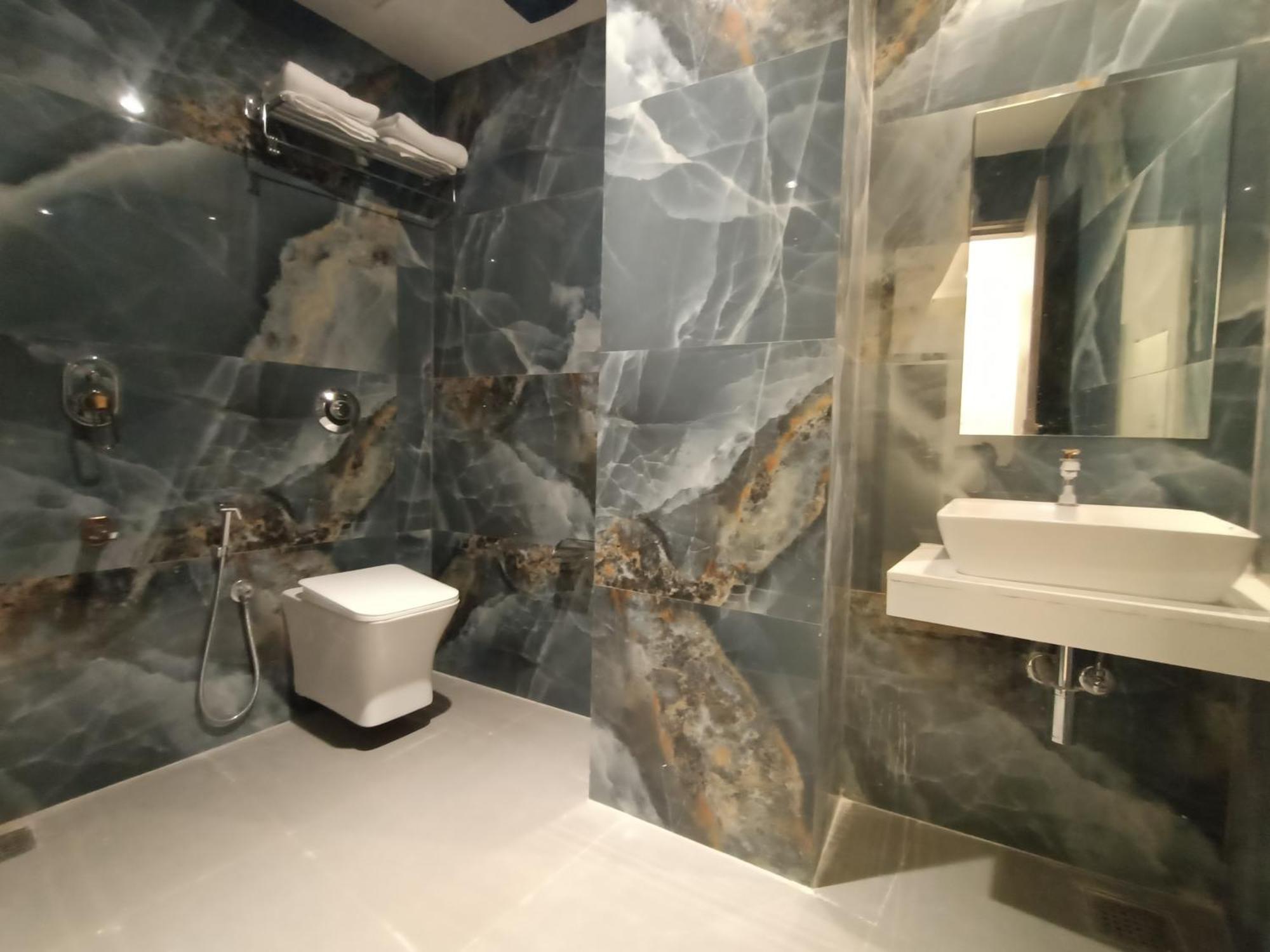 Hotel Beverly Palace Santacruz - Near Bkc - Mumbai Airport T1 מראה חיצוני תמונה