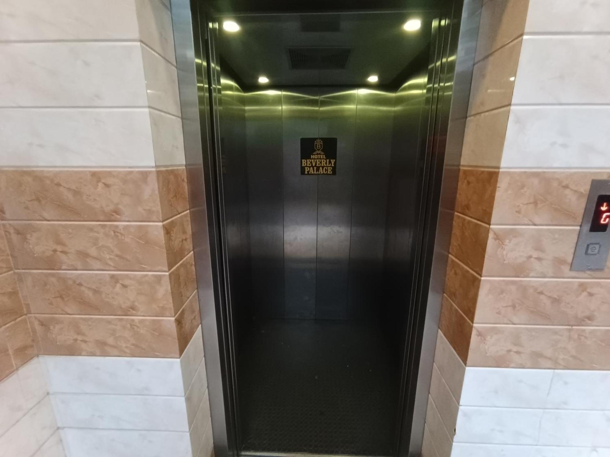Hotel Beverly Palace Santacruz - Near Bkc - Mumbai Airport T1 מראה חיצוני תמונה