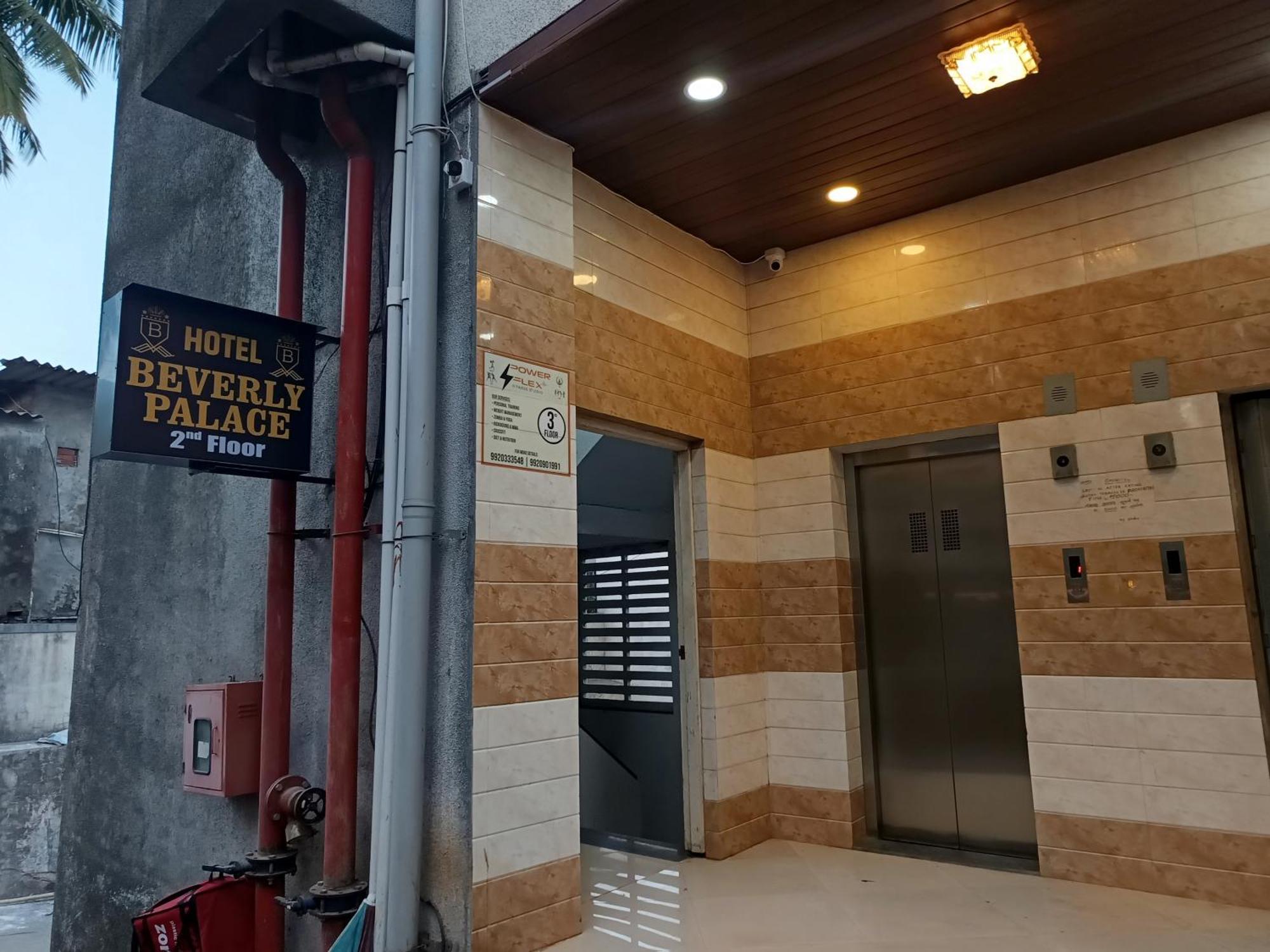 Hotel Beverly Palace Santacruz - Near Bkc - Mumbai Airport T1 מראה חיצוני תמונה
