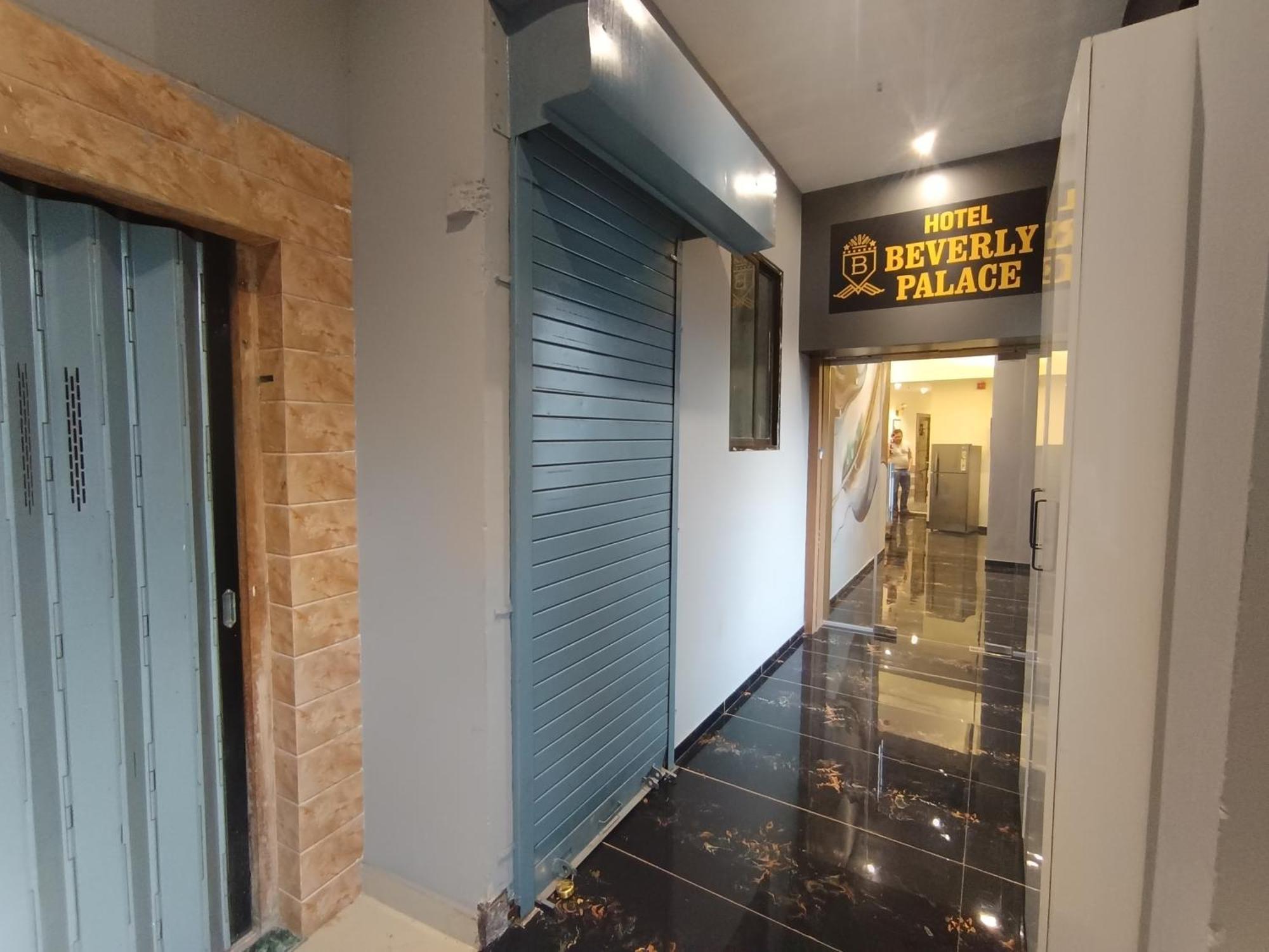 Hotel Beverly Palace Santacruz - Near Bkc - Mumbai Airport T1 מראה חיצוני תמונה